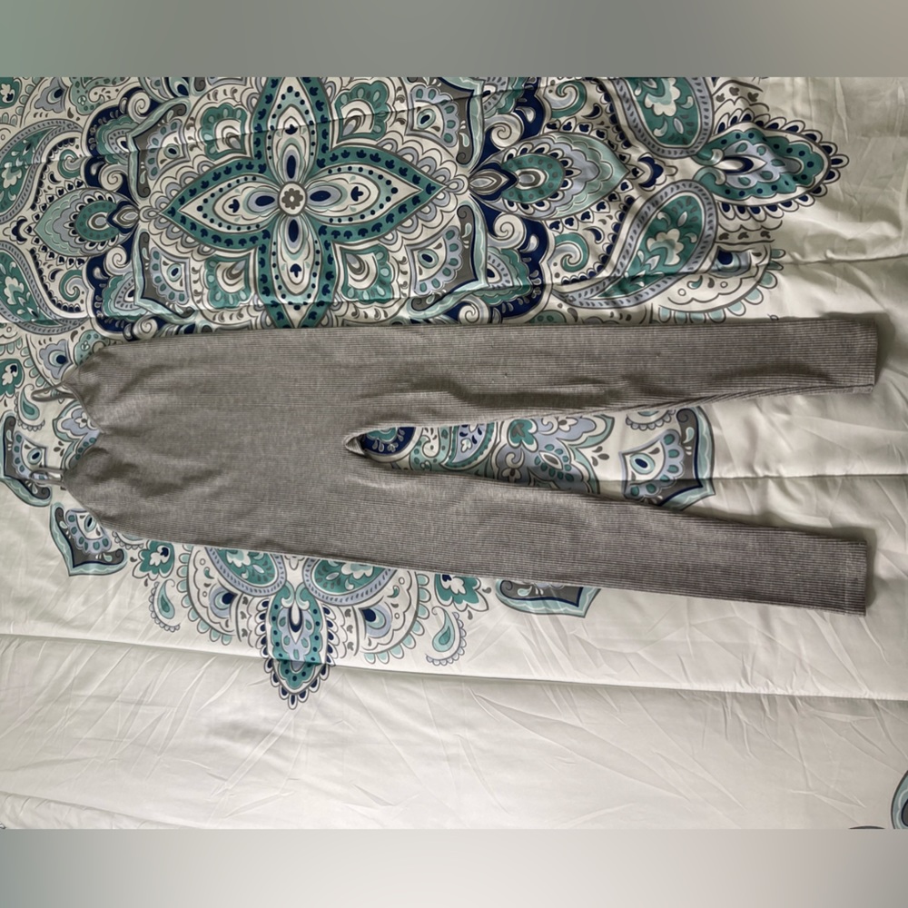 Cotton comfortable, soft, rib-nit detail.